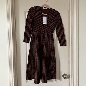 Paderno Knitted Dress Camel And Navy Jacquard